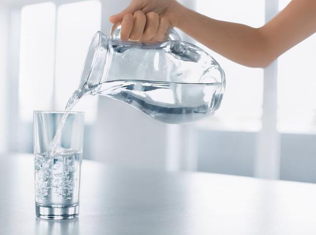 出现泡沫尿就是肾出问题了？未必，还有这几个因素，需要了解