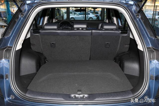 605公里续航，高品质家用快充SUV，都养得起，实拍长安CS55 E-Rock