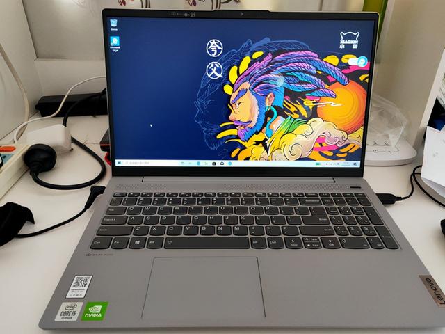 一年倒闭超12000家，曾经包夜一机难求的网吧，如今为何凉了呢？