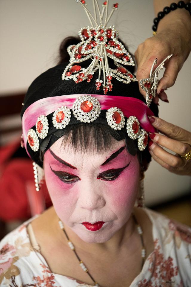 东北秧歌曲牌下载吉木萨尔县新疆曲子联谊社为近百名老人送去快乐和