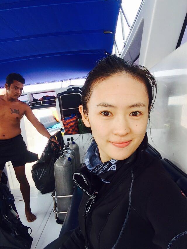 黄定宇控制童瑶近一年:“小章子怡”童瑶：和章子怡同脸不同命，被强奸被家暴她有何苦衷