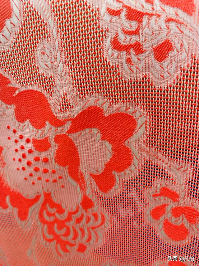绡绫罗绸缎是丝织品