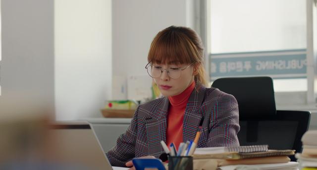元彬李娜英:40多岁的韩国明星李娜英是如何穿搭，吸引元彬（元斌）的