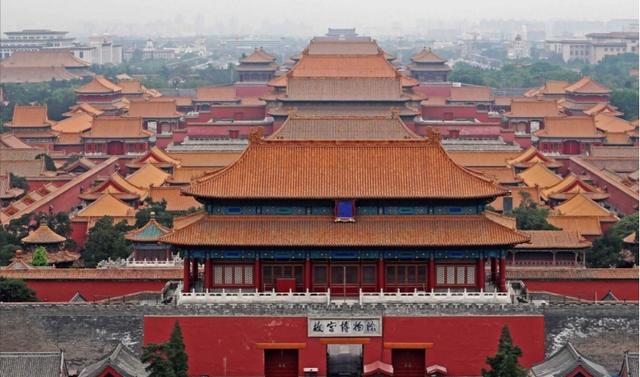 凭什么四贝勒皇太极当选皇位？前面三位贝勒是怎样服气的？