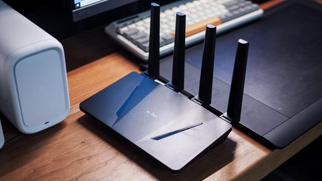 为刷机而生，首款支持原生Openwrt的WIFI 6路由——GL-AX1800体验