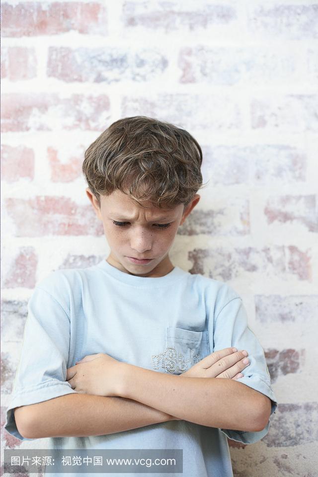 学校门口的表情问题