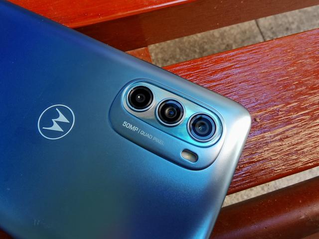 Moto G51手机评测：5G+120Hz高刷全都有，1500元价位理想之选