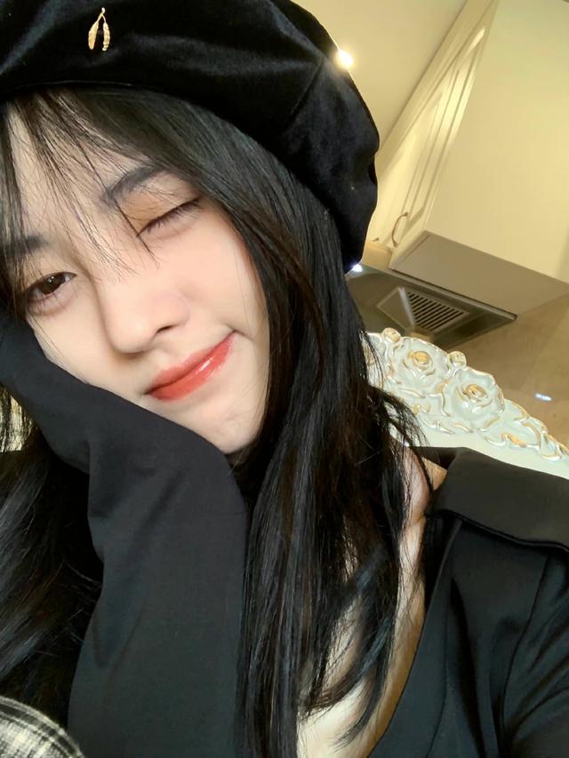 27岁的氛围感少女鞠婧祎做到了