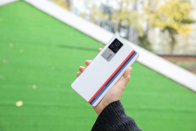 2021年外放音质最好的手机：除了华为Mate40 Pro，谁才是第一？