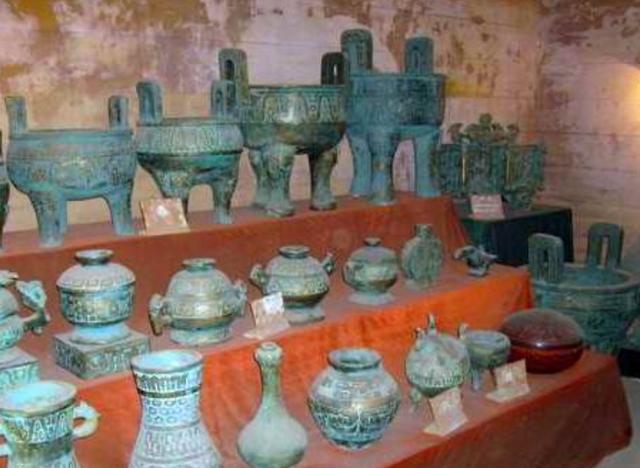 秦国先祖之墓：186人陪葬，耗费10年找到主棺，打开后专家心痛