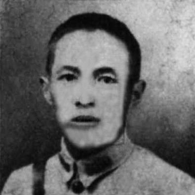 他是抗日名将，不愿意参加内战，被解放军俘虏后却说不能背叛老蒋