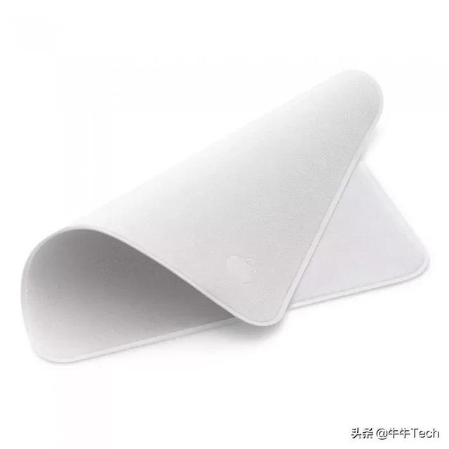 苹果官网上架"屏幕擦拭布"，145元售价引热议