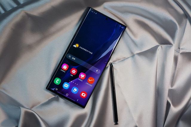 安兔兔好评榜与鲁大师性能榜：三星Note20 Ultra登顶，意料之外