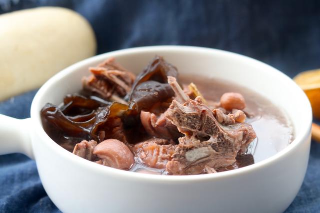 今日小雪，推荐5道“黑色食物”给大家，冬天经常吃，对身体有益