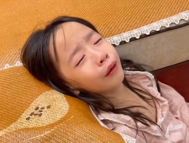 福建一女儿因妈妈不如同学妈妈会做糕点回家哭诉！妈妈大呼太难了