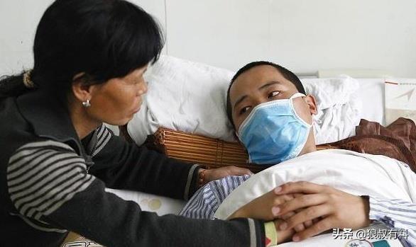 10年前，卖肾买苹果手机的小伙，索赔147万后生活却十分悲惨