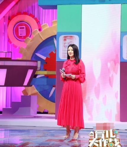 谢娜李湘:两任一姐发展大不同！谢娜登央视，李湘却点赞怼她“疯婆子”博文