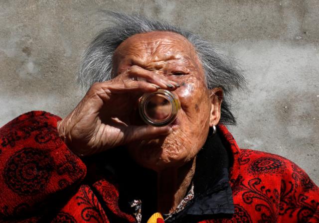 假如一辈子不吸烟不喝酒，会不会活得更久？一项研究给出答案