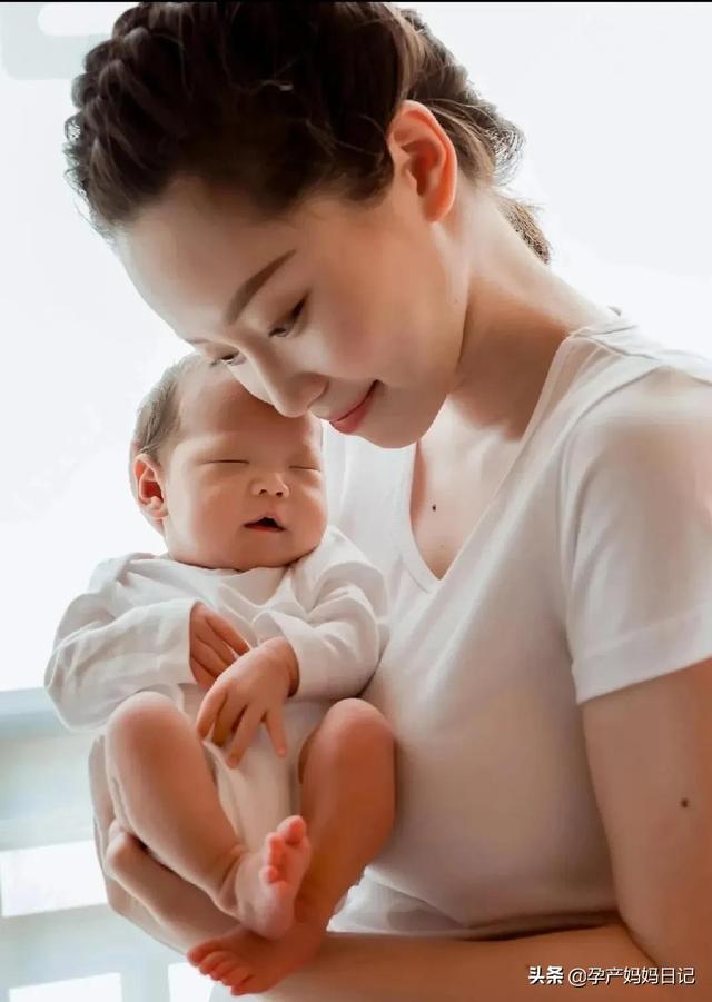 本来不喜欢小孩子很抵触做妈妈，觉得有老公和狗狗已经很幸福了②