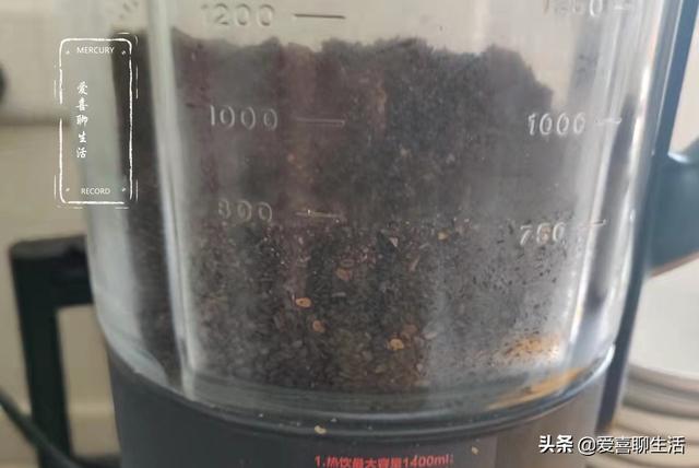 秋季，该吃的不是核桃而是它，钙含量极高，炒一炒嚼着吃真的好香