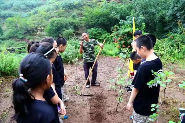 全封闭军事化管理学校怎么教育孩子(军事化管理封闭式学校对孩子好吗)(图34)