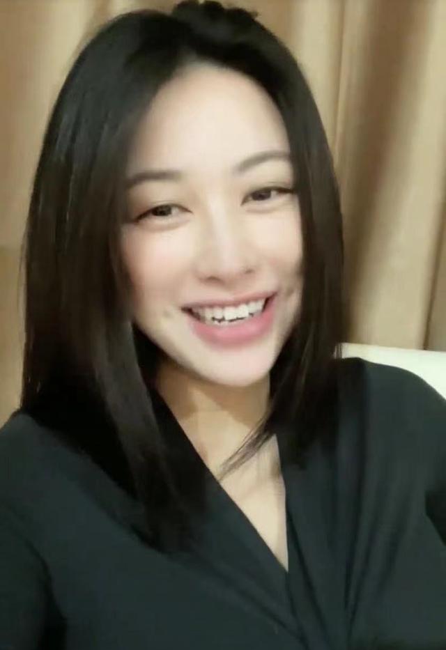 “中国第一美”朱珠产后亮相！忆生产过程，长胖几十斤仍肤白貌美