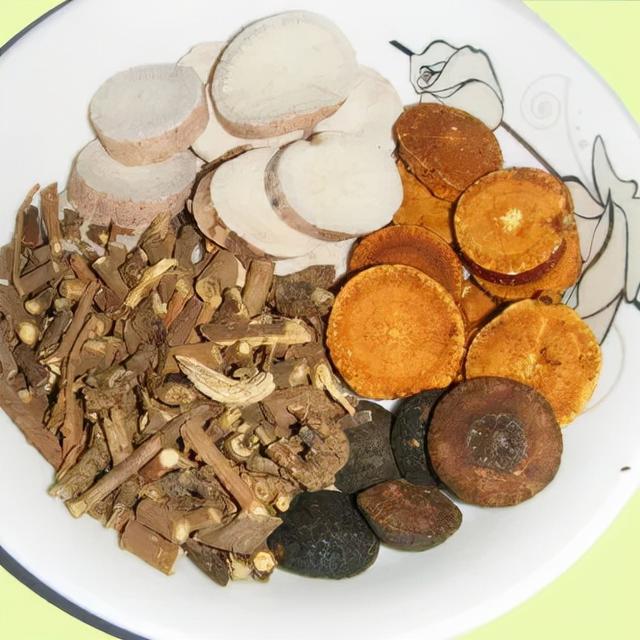 值得收藏！中医药界六大经典“四”字经方