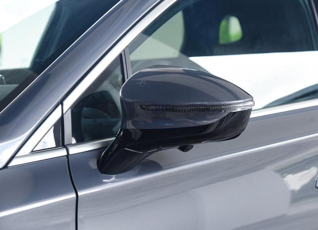 续航超500km，最快4.4秒破百，全系标配7座，详解比亚迪唐EV