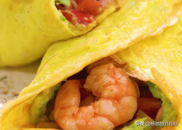 美味营养的牛油果鲜虾卷，烹饪简单，好吃又解馋，家中孩子特爱吃