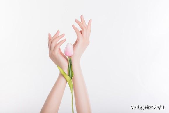 毛周角化胳膊起皮发干