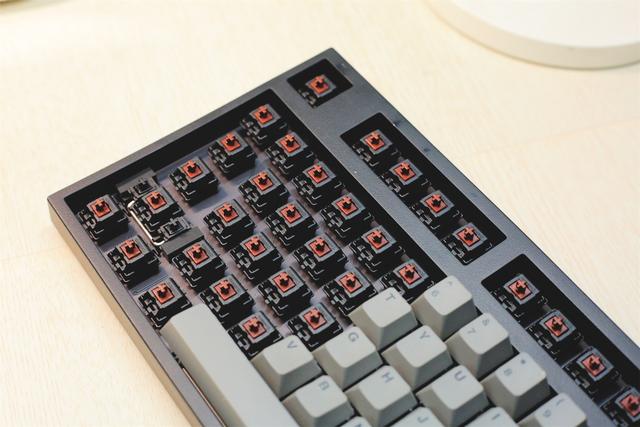 大L无线来了，钢板走了 Leopold NP900R BT蓝牙双模机械键盘