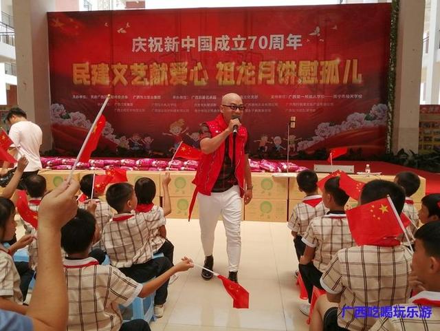 广西展图建筑工程覃锋