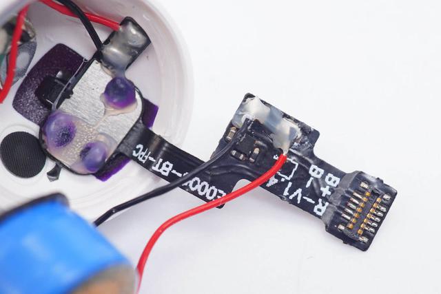 采用高通QCC3040蓝牙主控，omthing首款降噪耳机AirFree2拆解报告