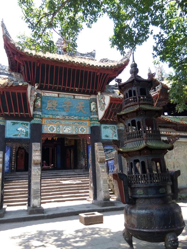 丰都鬼城的由来（鬼城酆都之由来与演变）