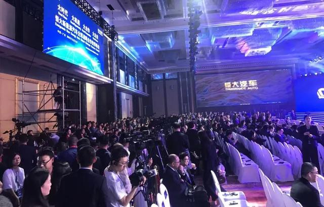 恒大汽车走到今天一点都不冤，那场史诗级峰会上签的竟都是假约