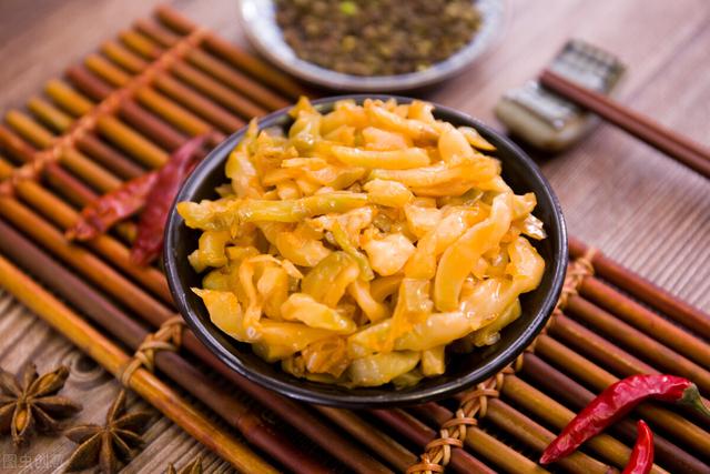 越上岁数的人，越要管住嘴！提醒：这6种食物，老年人要尽量少吃