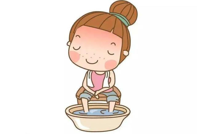 天气一凉就手脚“冰欠”？试试这几招改善手脚冰凉