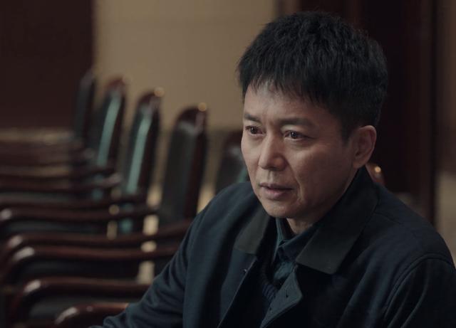 扫黑风暴“欺骗”观众穿帮镜头，年龄混乱不算啥，李成阳简历太狠