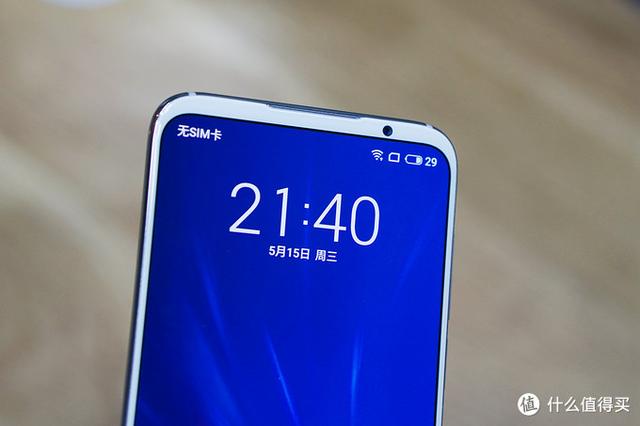 内置升降来维持正面全面屏 ,魅族的选择是定制屏幕 超小摄像头 小额头