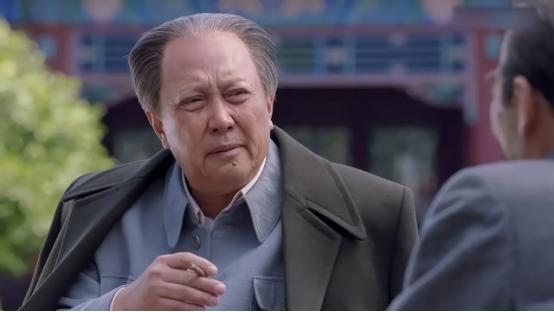 毛主席临终前接见叶剑英，在其手背上点了几下，留下了无声的遗嘱