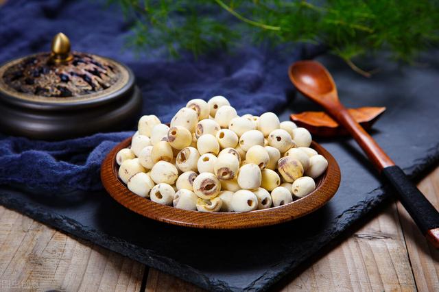 秋季小白果竟是绝佳助眠菜！秋天进补，有它绝对不失眠