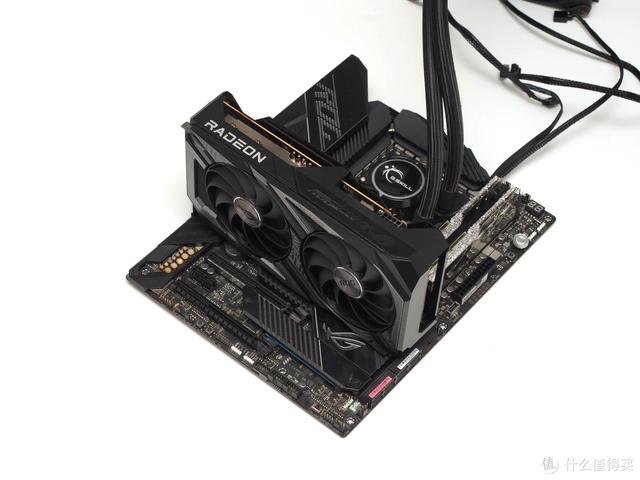 閃耀中端的利器！華碩 STRIX RADEON RX6600XT O8G首發評測