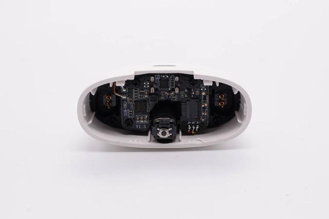 采用高通QCC3040蓝牙主控，omthing首款降噪耳机AirFree2拆解报告