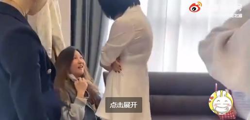 济南一整形机构女老板殴打顾客，骂人家丑，居然说对方是医闹