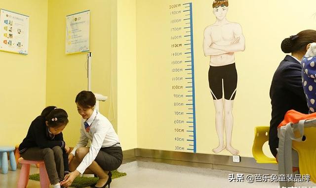 宝宝不缺钙不缺锌就是个子矮，别大意，可能和这个行为有关