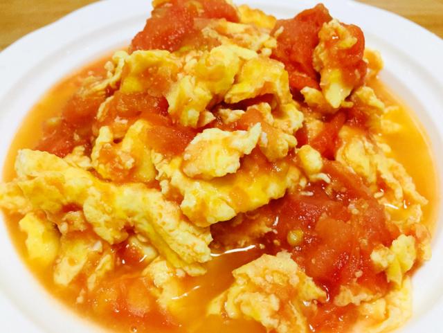 这4种蔬菜含“大量农药”，农残很难清理掉，大部分人经常买来吃