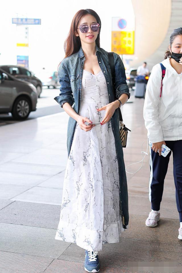 46岁林志玲婚后罕见露面，身材暴瘦脸部变形，女神终于老了