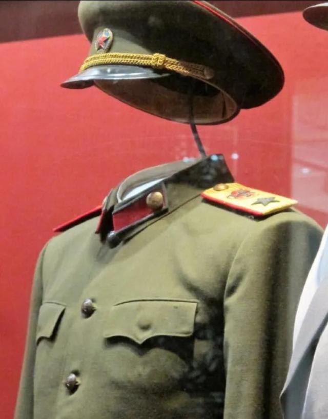 中国历代军服演变(解放军服装变迁)