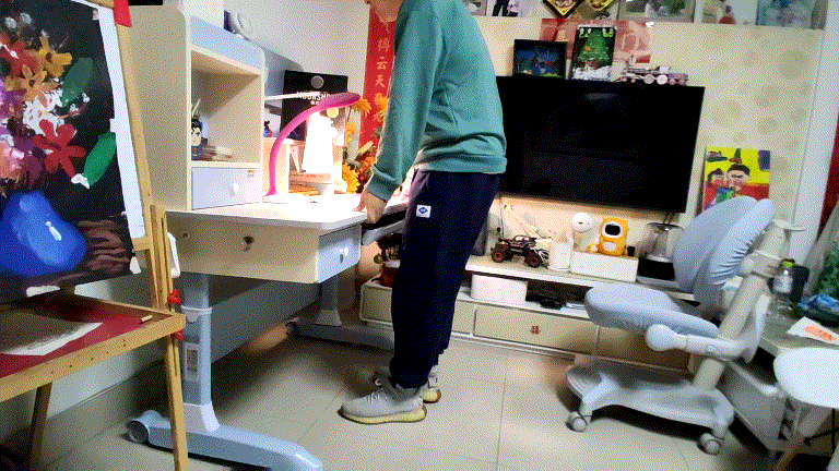 科贝森儿童学习桌：帮孩子养成良好坐姿