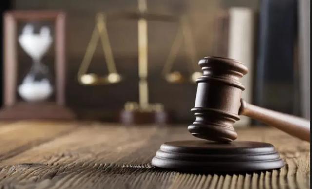 快递员与快递平台经营企业间是否构成劳动关系，从属性应如何认定？